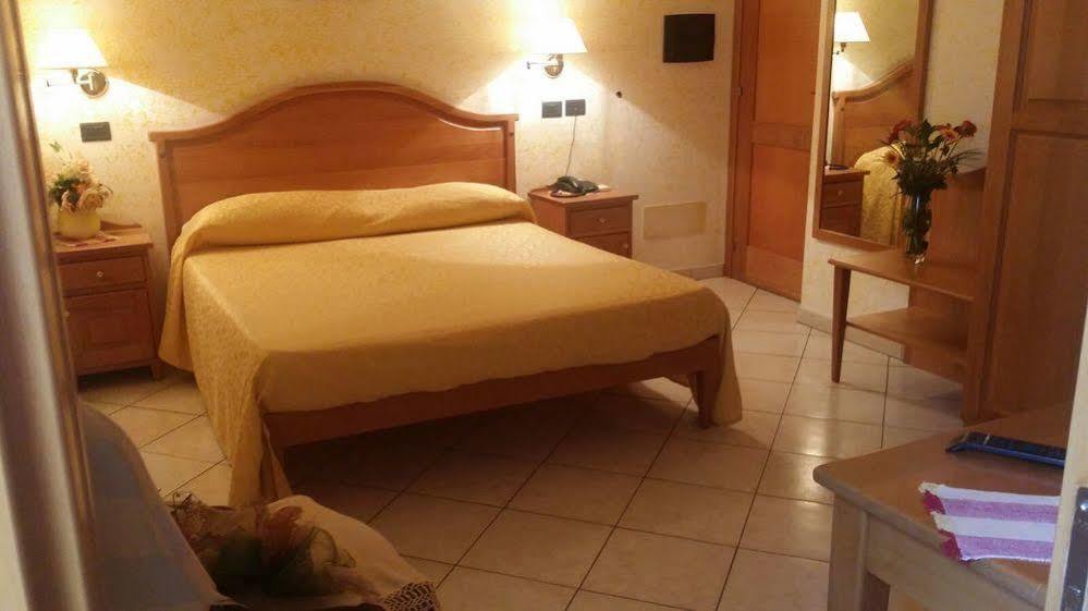Hotel Mistef ファレルナ エクステリア 写真