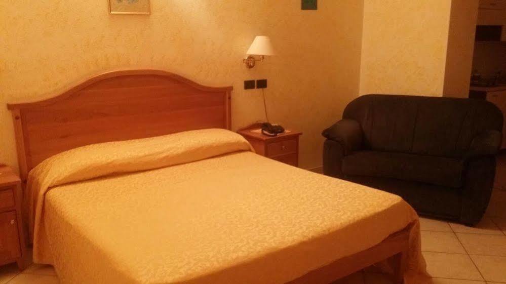 Hotel Mistef ファレルナ エクステリア 写真